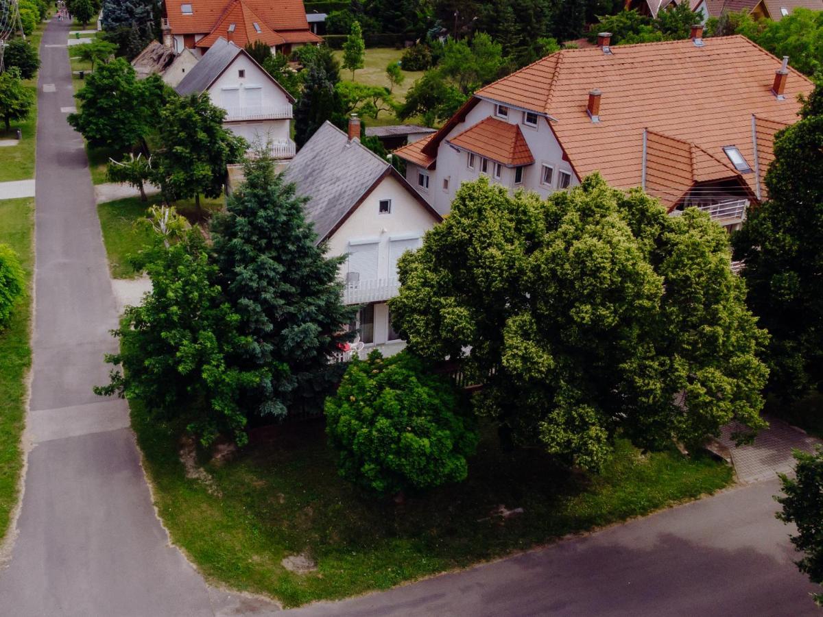 Nyirfa Apartman Vonyarcvashegy Exterior photo
